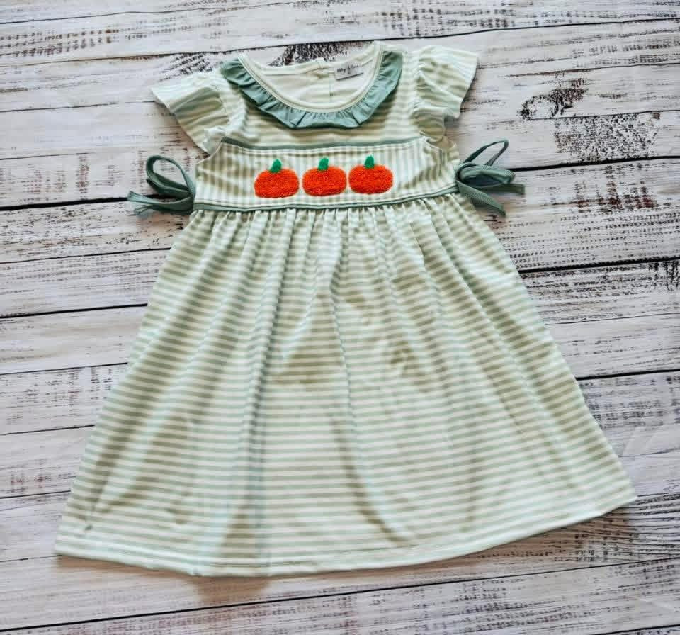 Pumpkin dress
